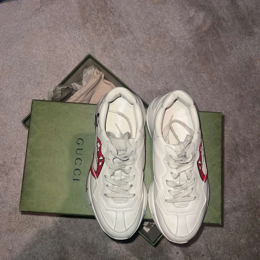 Gucci Rython Sneakers - Picture 4 of 8